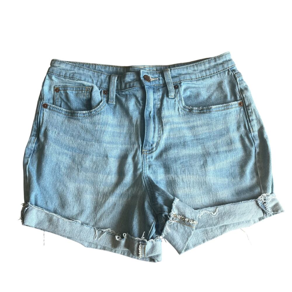 Universal Thread Light Wash Jean Shorts Size 8 / 29